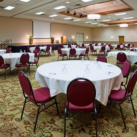 Holiday Inn Express Janesville-I-90 & Us Highway 14 By Ihg Eksteriør billede