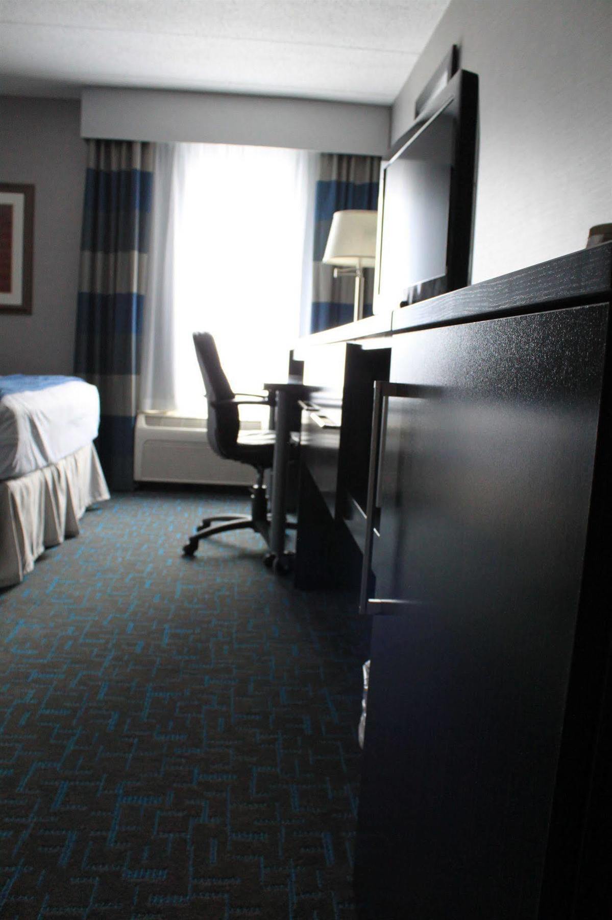 Holiday Inn Express Janesville-I-90 & Us Highway 14 By Ihg Eksteriør billede